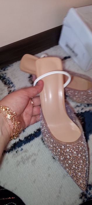 Новые туфли 39 размер