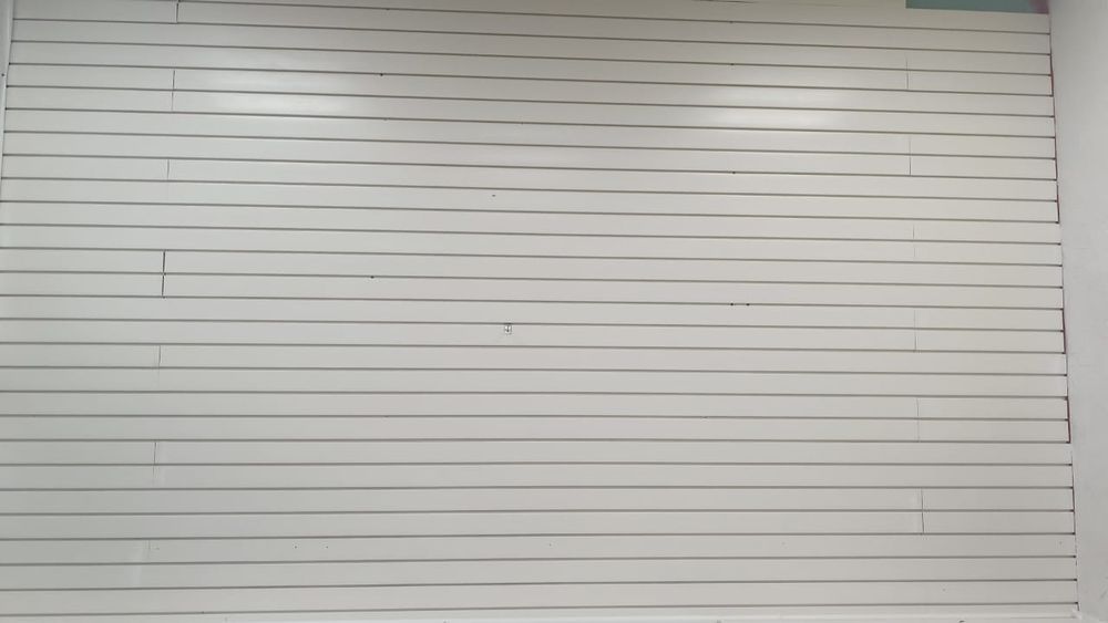 Продам экономпанели, крючки,манекены