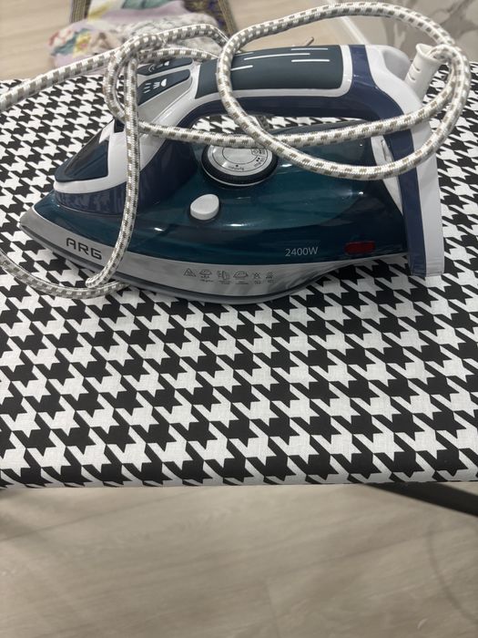 Утюг ARG 2400W, Б/У