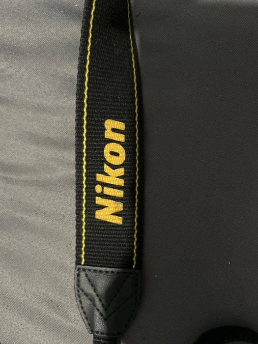 nikon d3000+обектив 18-55мм с vr