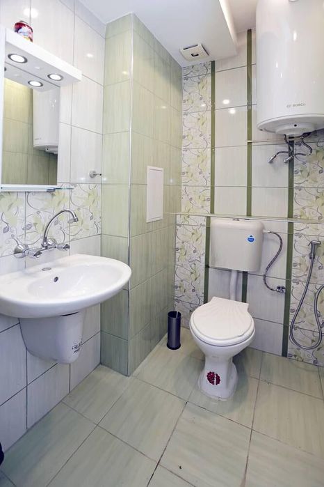 Дава се под наем Двустаен апартамент в Бургас, Възраждане - 70 кв.м за 484.5 € - Снимка #5