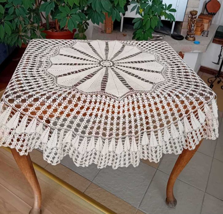 Покривка на една кука - правоъгълна, кръгла, синя, каренца, якички