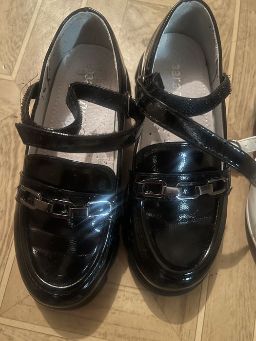 Продам туфли новые одевали 3 раза