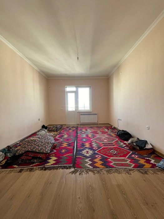 Motrid 3 xonali sotiladi 82 kvadrat