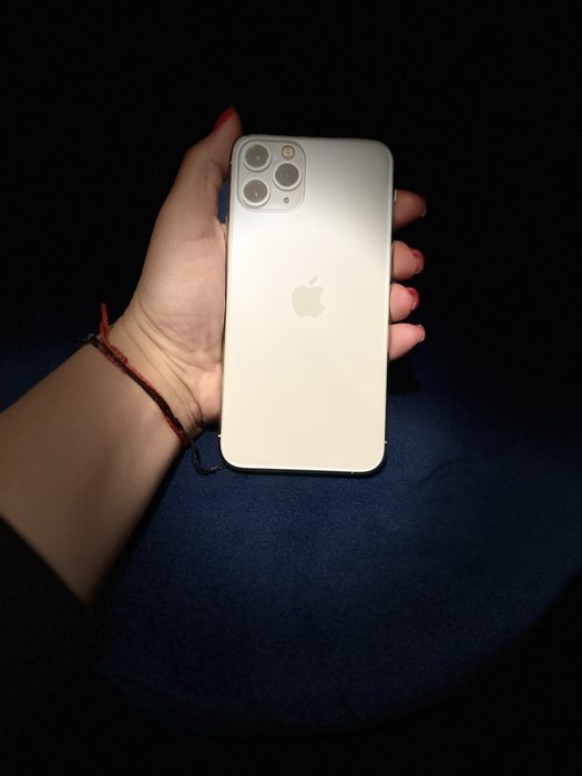 iPhone 11 Pro - бял мат