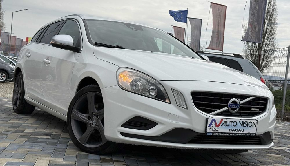 *RATE*VOLVO V60 R-Design Eco-drive 1.6 Diesel 105CP 2011 E5 NAV Clima impecabila !