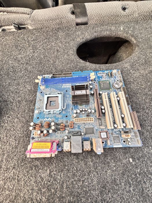 Материнчский плата продаю