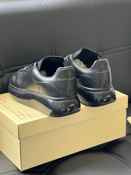 Adidasi Alexander Mcqueen noi !!! Marimi 40/44 !!!