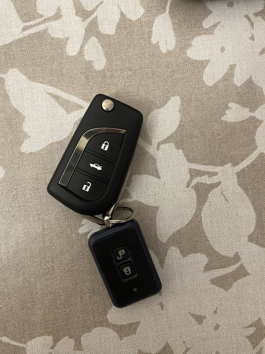 ключи от машины тойота камри и королла