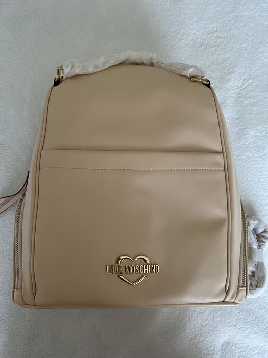 Чисто нова раница Moschino