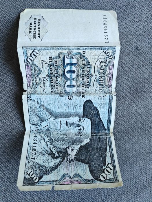 Продавам стари банкноти