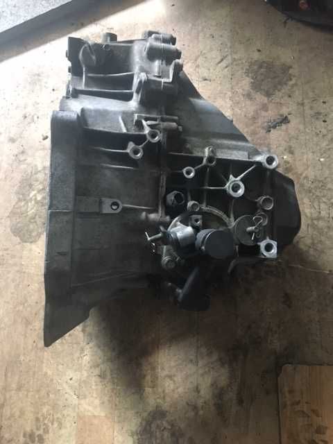 скоростна кутия за Hyundai I30 1.4i  5 степени