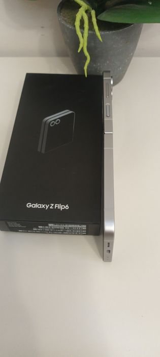 Продавам Samsung Galaxy Z Flip6
Продавам Samsun