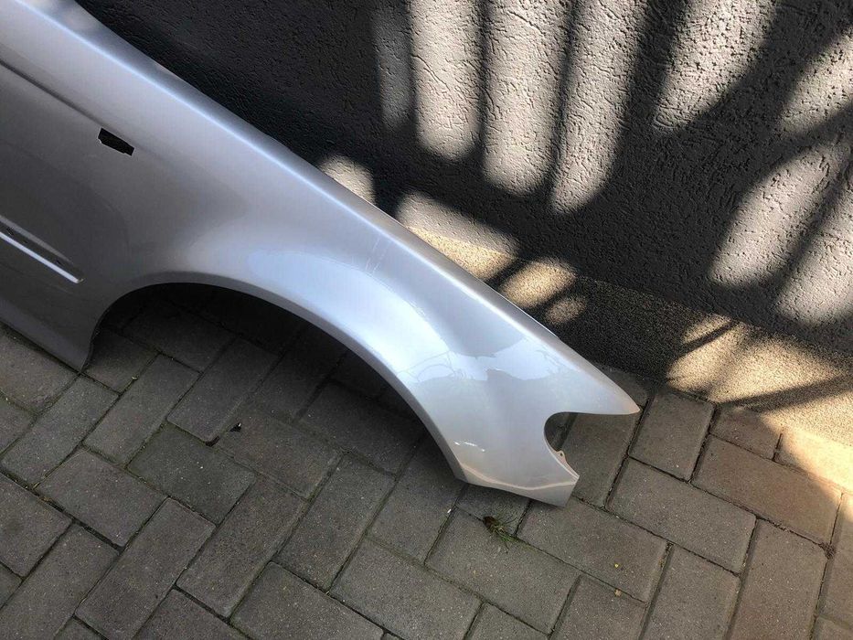 Aripa Fata Dreapta BMW E46 An 2002-2005 Vopsit Gri Deschis