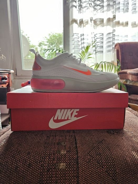 Маратонки на NIKE AIR MAX