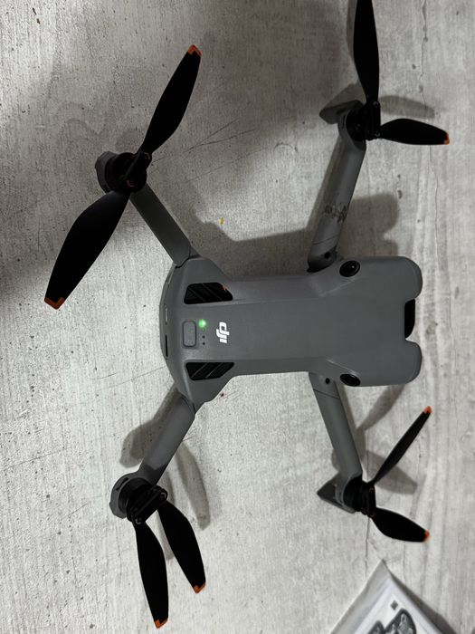 Продам дрон DJI MINI 5 pro (RC 2)