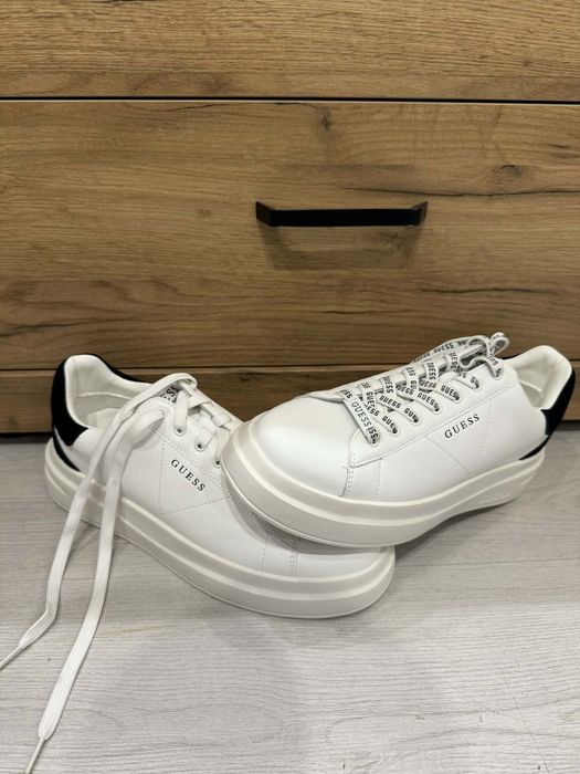 Мъжки обувки Guess