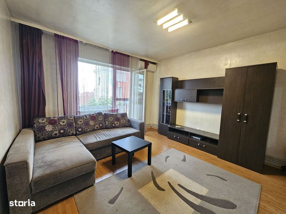 De închiriat apartament cu 2 camere, decomandat – Centrul orașului — fotografia 3