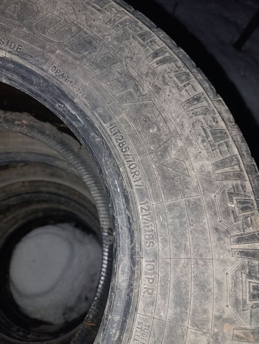 Продам резину Размер 285/70R17