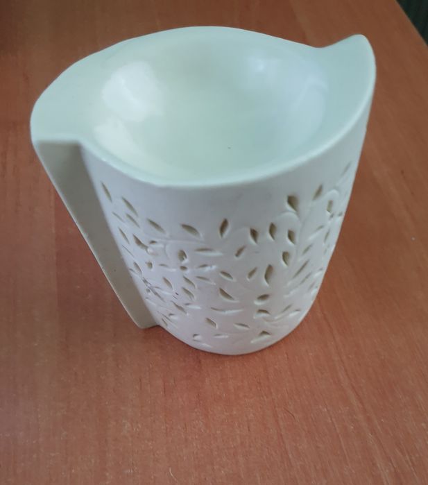 Аромалампа для эфирного масла.