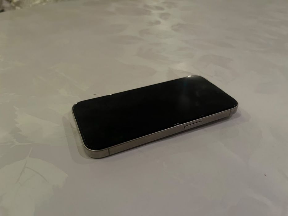 Продам или обменяю Серый Apple Iphone 15 Pro 512gb