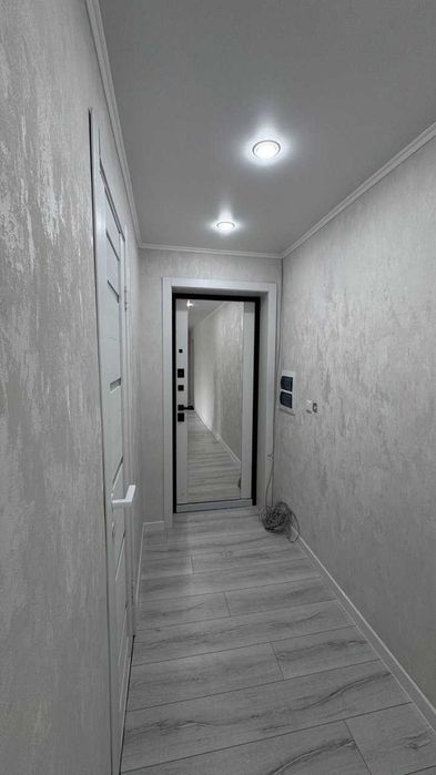 Продам 3 ком. 2 Этаж, Ленина 38, с ремонтом