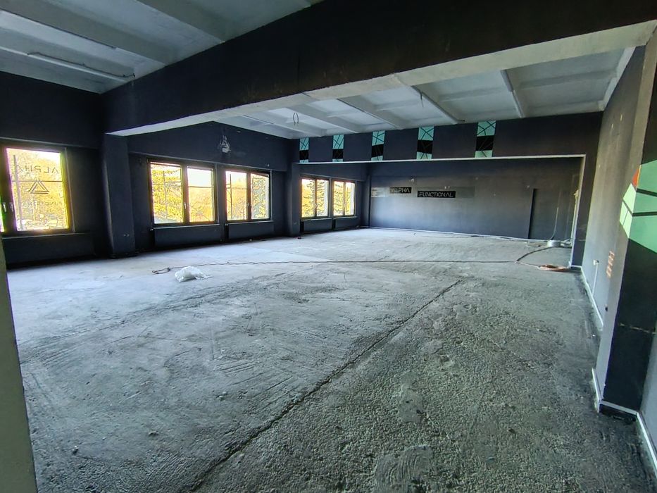 Spatiu comercial de închiriat pe str.Pais David