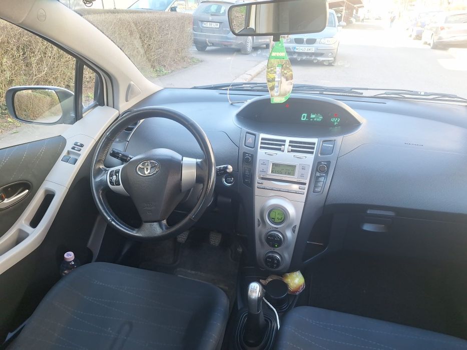TOYOTA Yaris 2006 — imagine 2