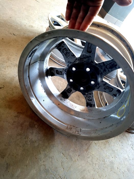 Vand jante aliaj msw R16