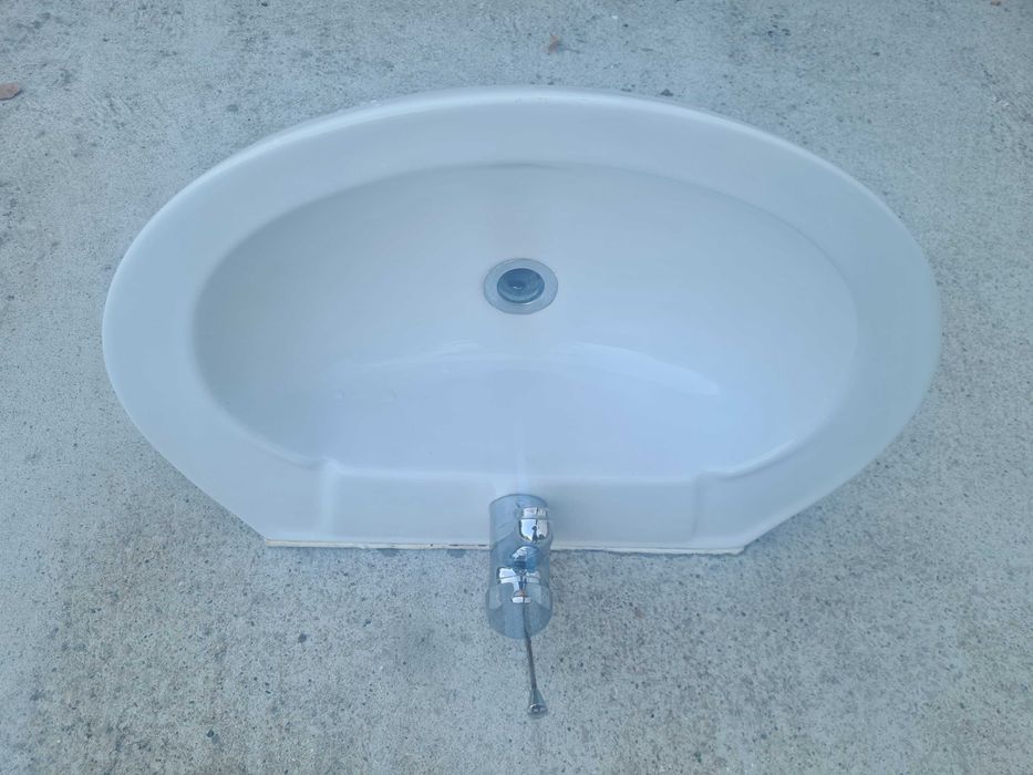 Мивка порцеланова