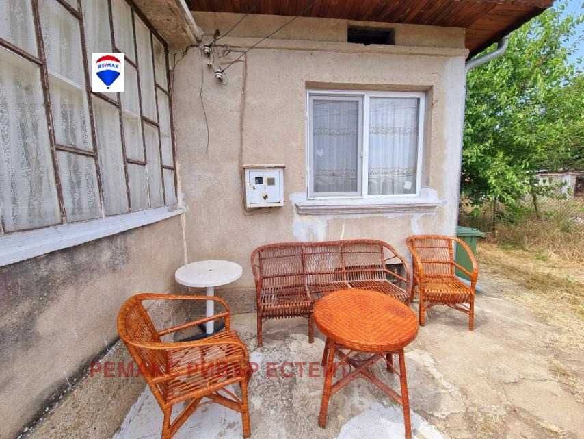 Селска къща за продажба с. Голямо Враново