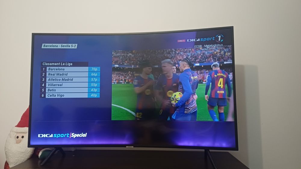 Tv smart samsung curbat  139cm nu trimit in tara!