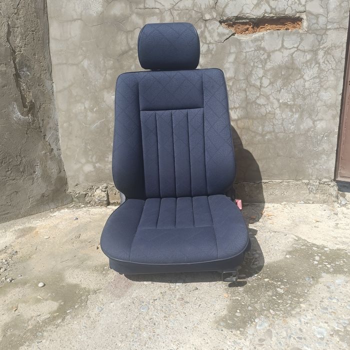 Сиденья Мерседес 124