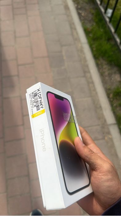 I phone 14 белый