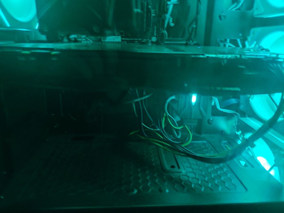 продам пк компьютер 1070 рог стрикс