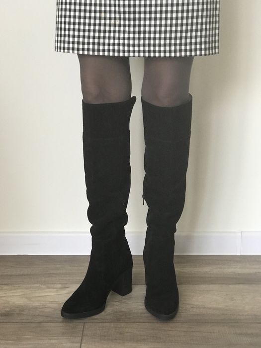 Замшевые сапоги ботфорты