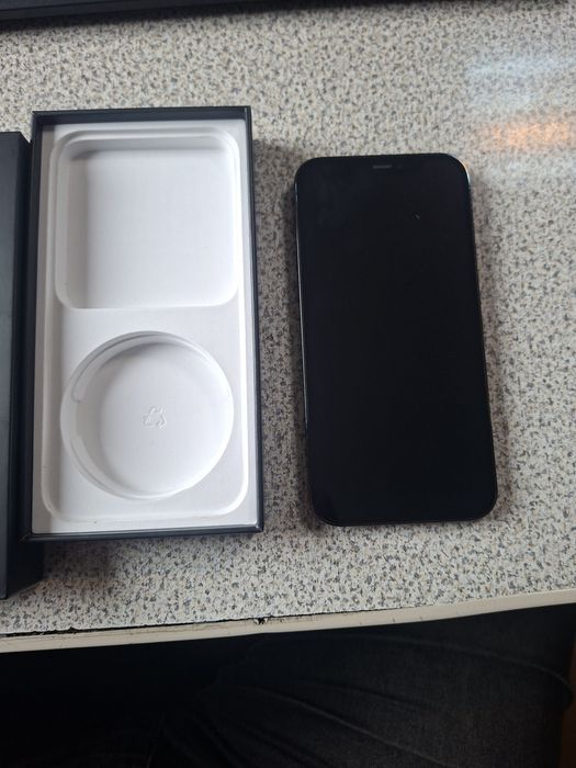 iPHONE 12 Pro impecabil