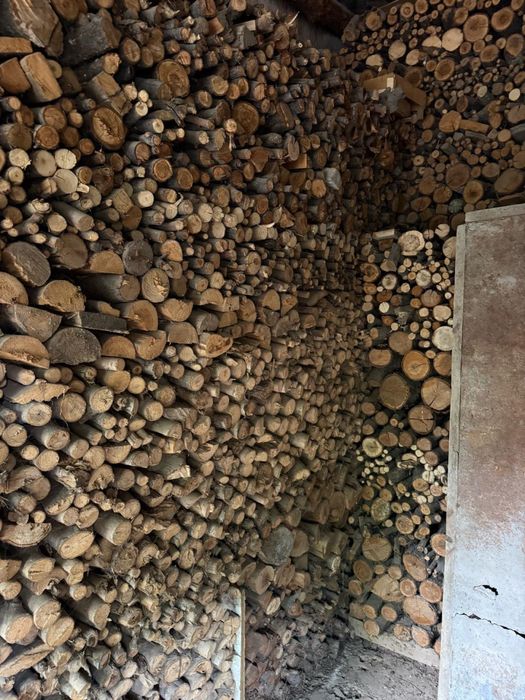 Дрова сухие напиленые, цена договорная!