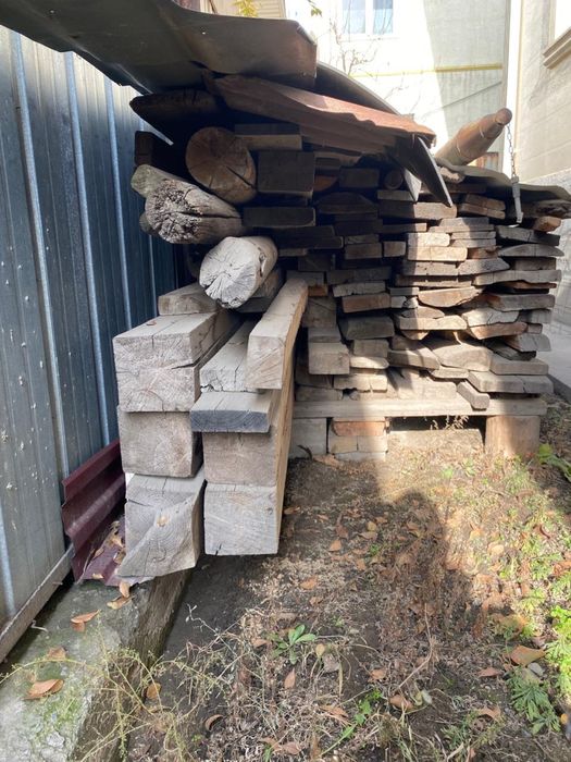 Стройтельные доски, брусы, балки, стропила