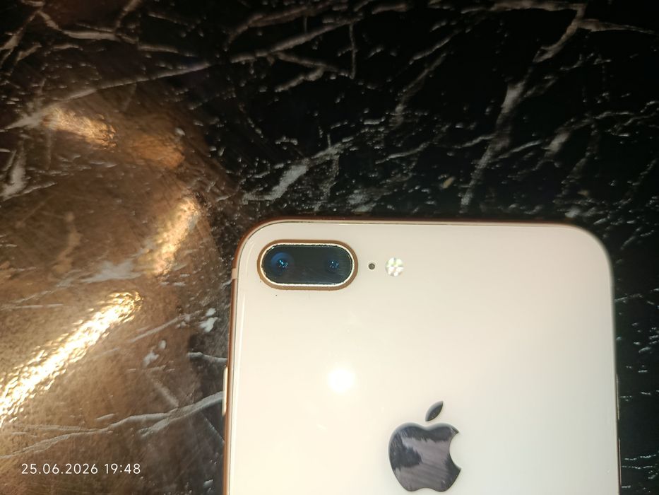 Iphone 8 plus+ отличное состояние