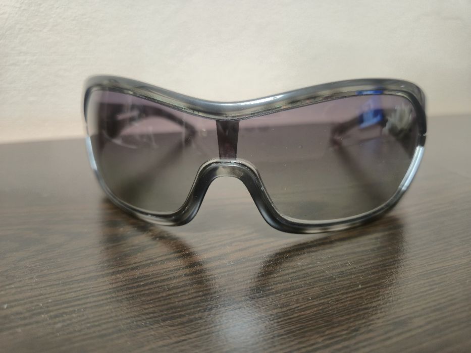 Слънчеви очила Prada