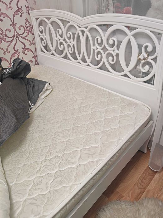 Продам кровать полуторка!