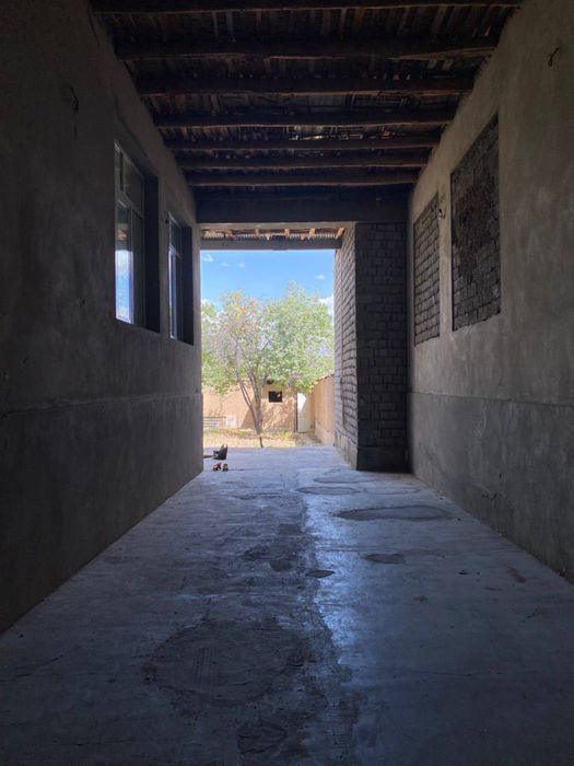 Тошкент туман Авлиё ота Шўро бозор яқинида 6 сотих ер хисобида