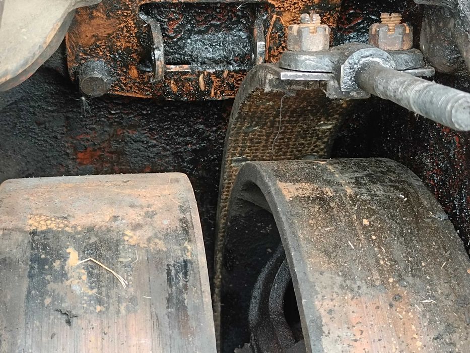 Трактор гусеничный