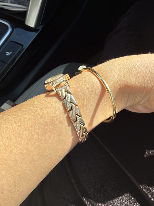 Золотые женские часы