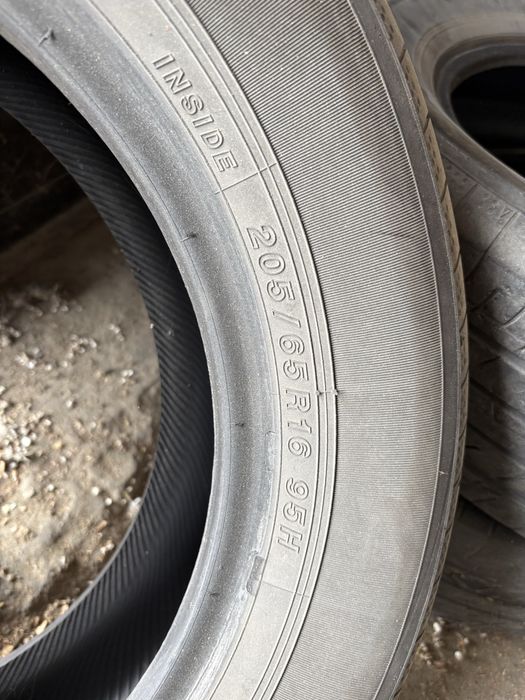Продам резину 205/65/16