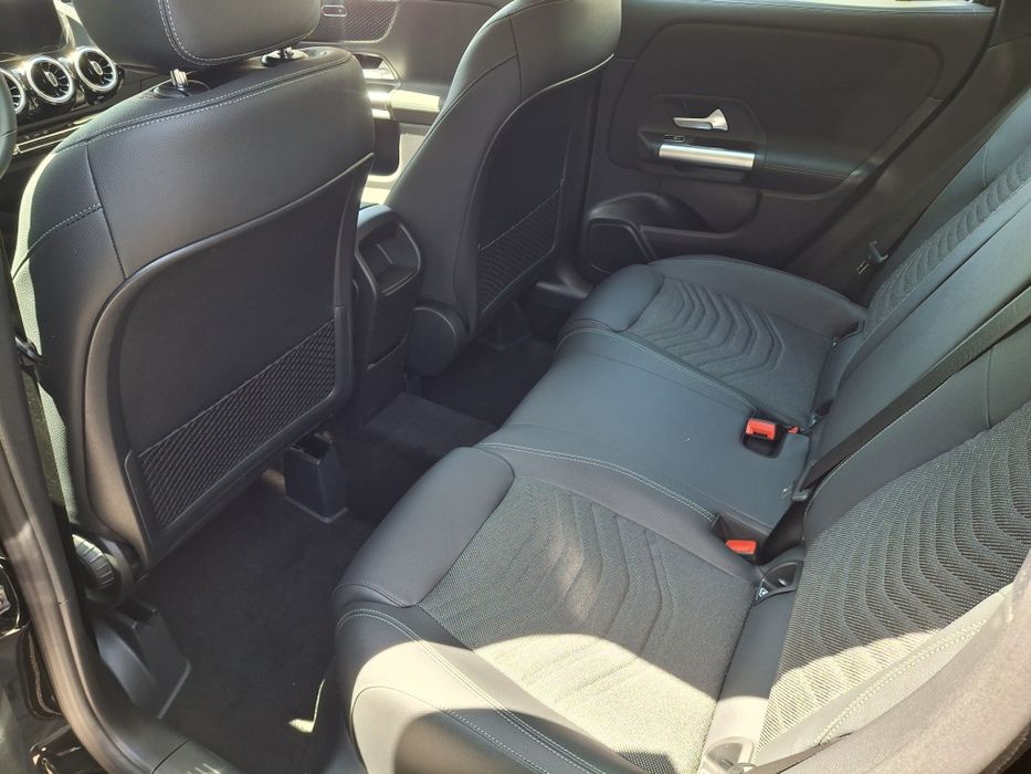 Mercedes-Benz GLA 180, Nou, 4 ani Garantie