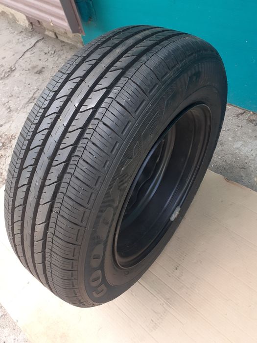 Продам летние шины с дисками