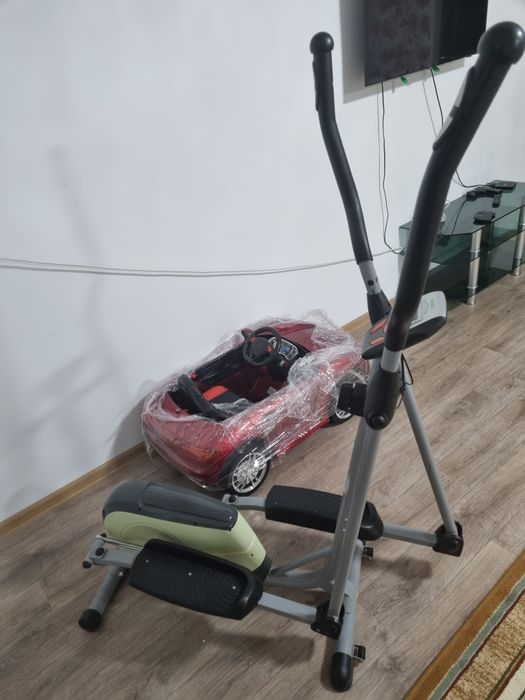 Продам эллиптический тренажер