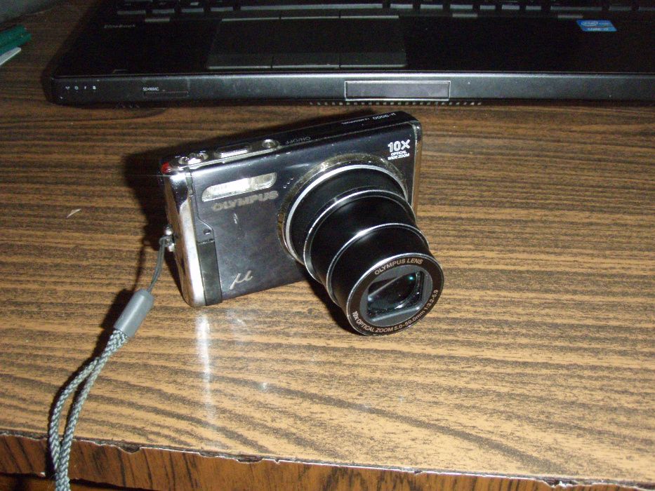 Aparat foto digital 12Mpx Olympus u-9000, cu incarcator